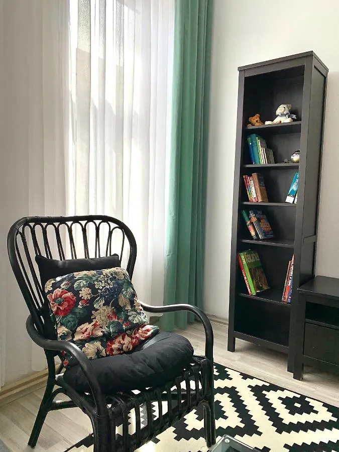 Tada Apartment Вена