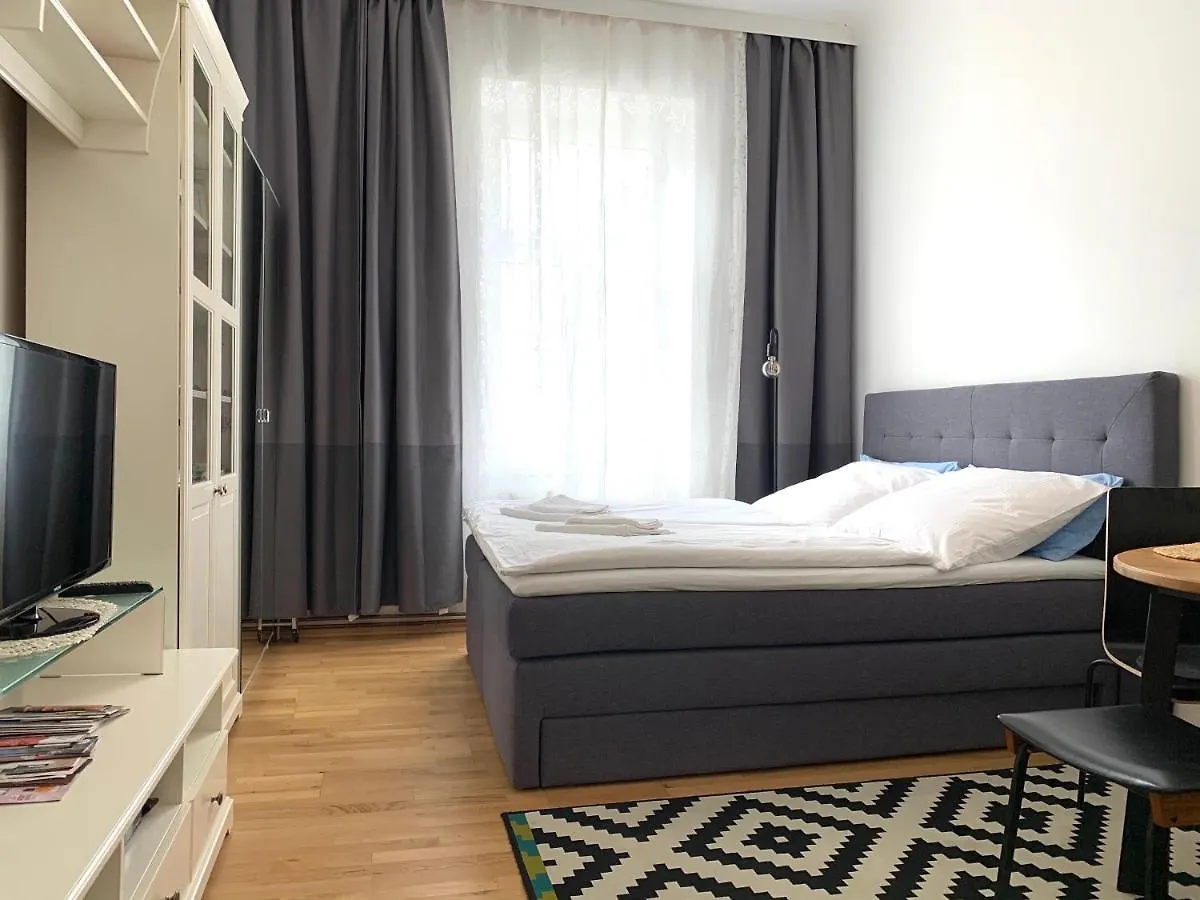 Tada Apartment Вена
