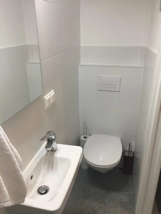 Tada Apartment Вена